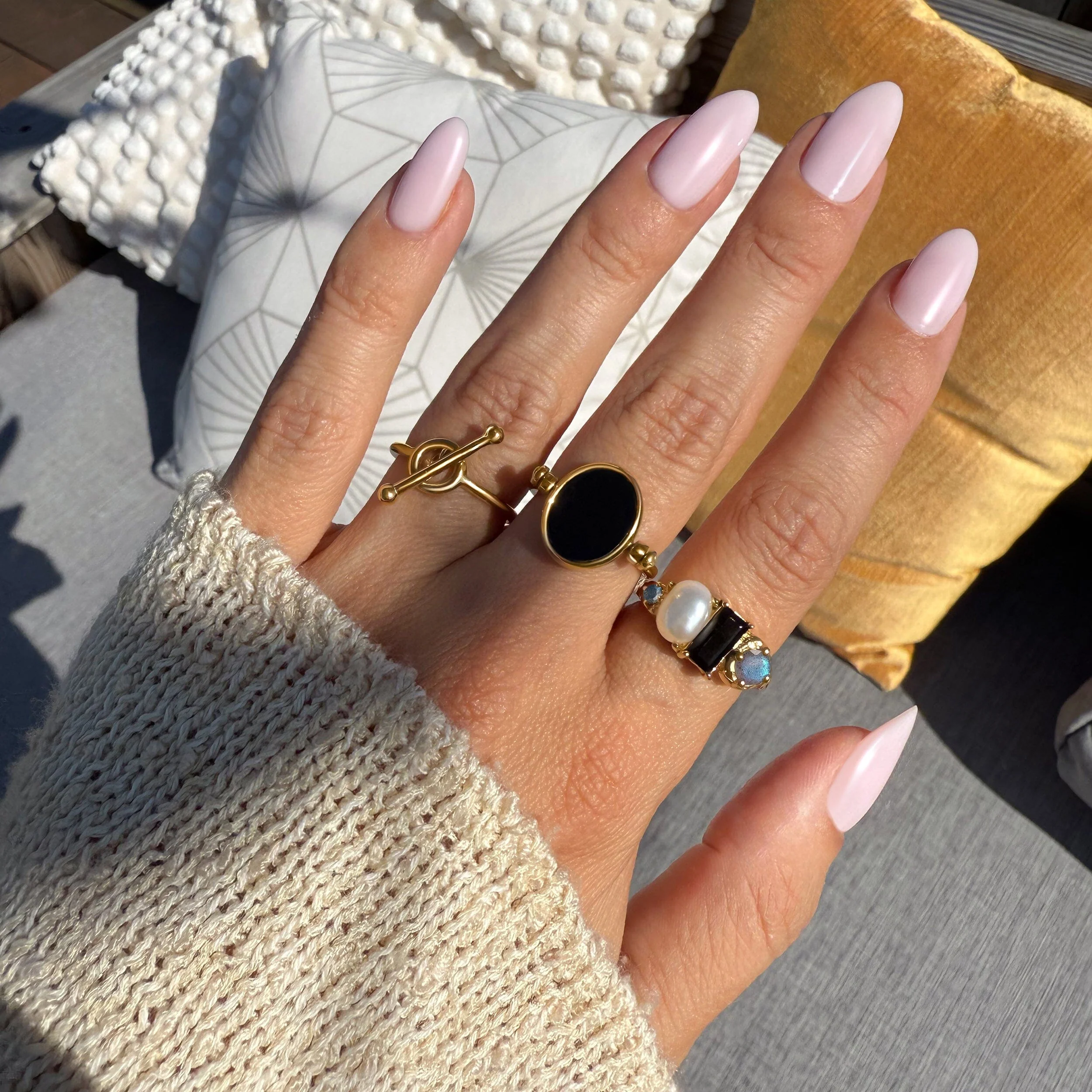 Black Obsidian Pearl Ring - Treasure - Image 15