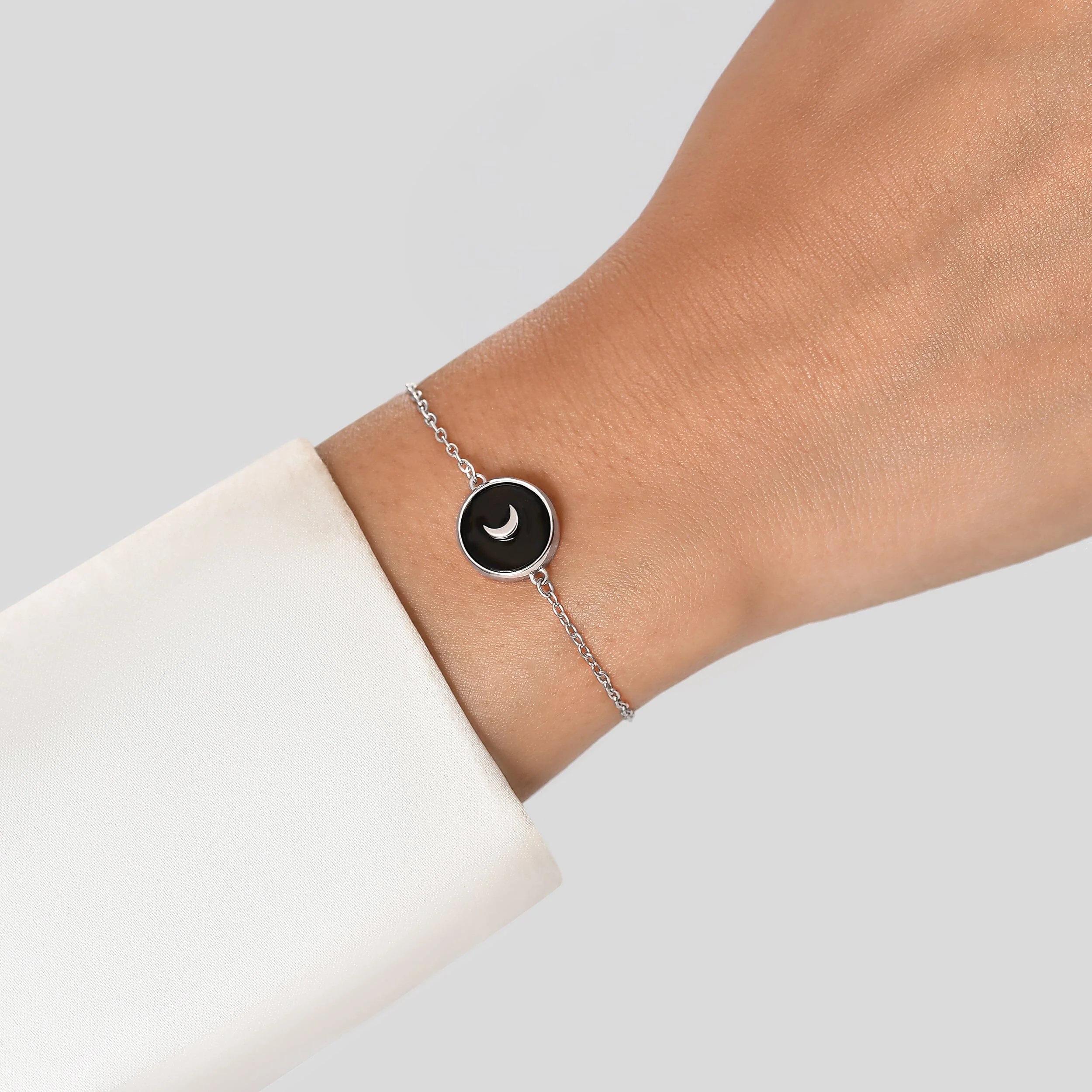 Black Onyx Pearl Bracelet - Night & Day - Image 2