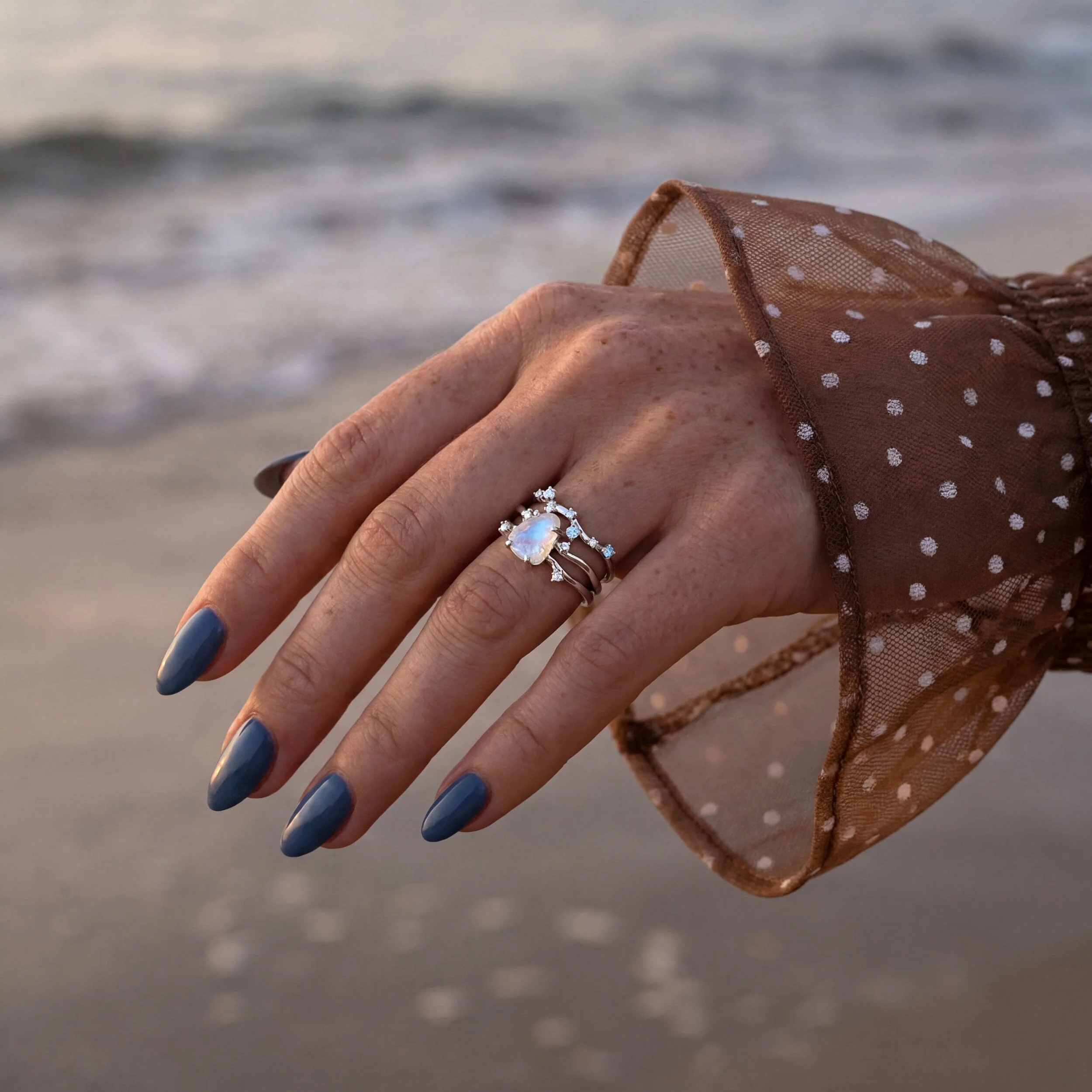 Moonstone Ring - Flow - Solid Gold - Image 8